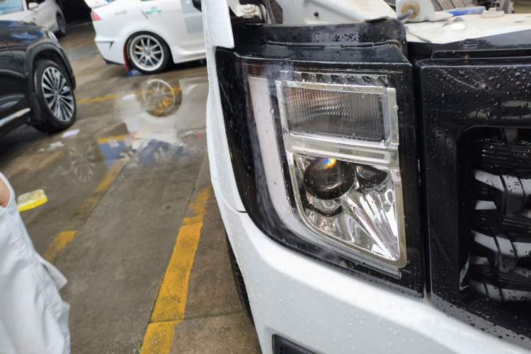 Used JMC Fushun  Right Front Headlight
