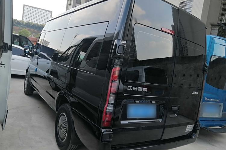 Used JMC Fushun 2025 2.0T 6MT Diesel Mid-Range Business-Class 9-Seater (Non-Commercial) Exterior 2
