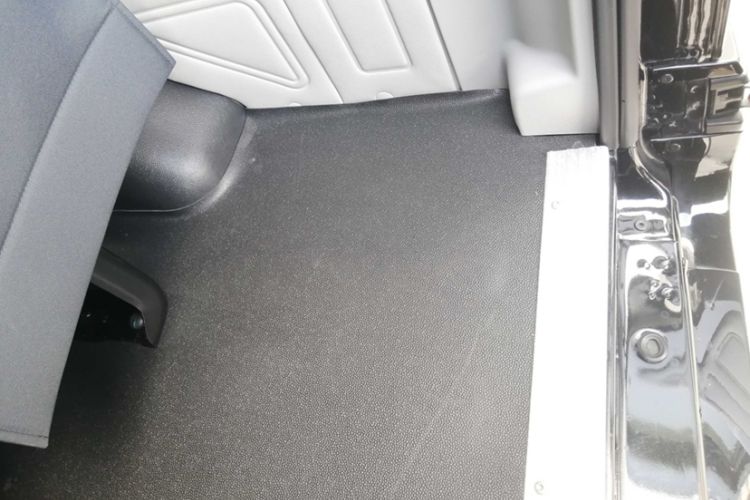 Used JMC Fushun 2025 2.0T 6MT Diesel Mid-Range Business-Class 9-Seater (Non-Commercial) Exterior 7