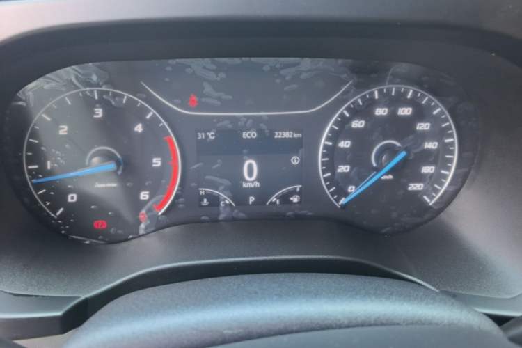 Used JMC Fushun 2025 2.0T 8AT Diesel Short-Wheelbase Low-Roof Business 7-Seater (Non-Commercial) Instrument Cluster