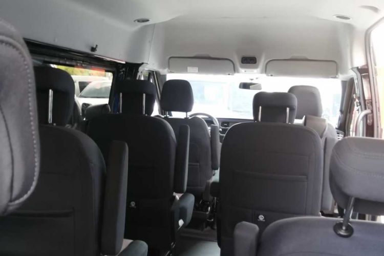 Used JMC Fushun 2025 2.0T 6MT Diesel Mid-Range Business-Class 9-Seater (Non-Commercial) Interior 3
