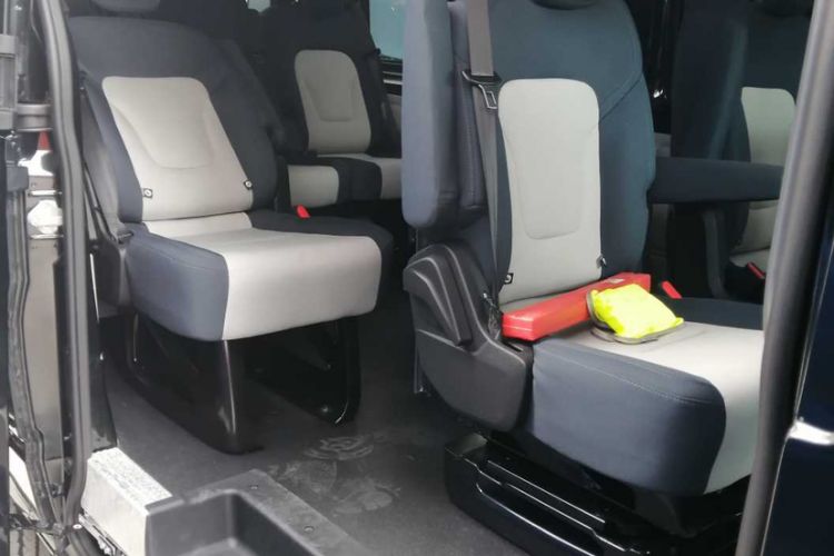 Used JMC Fushun 2025 2.0T 6MT Diesel Mid-Range Business-Class 9-Seater (Non-Commercial) Interior 6