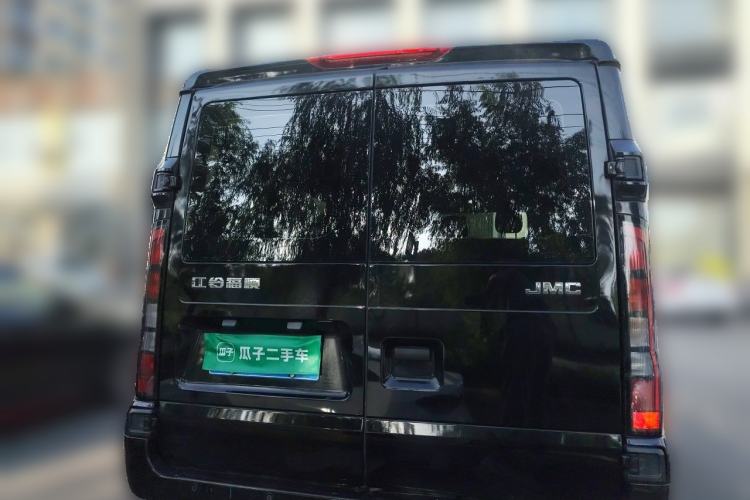 Used JMC Fushun 2025 2.0T 8AT Diesel Short-Wheelbase Low-Roof Commercial Multi-Purpose Passenger Vehicle with 5/6 Seats and Dual-Swing Tailgate Rear