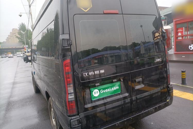 Used JMC Fushun 2025 2.0T 8AT Diesel Mid-Range High-Roof Commercial & Multi-Purpose Passenger Vehicle 5/6 Seats Rear Left 45 Deg