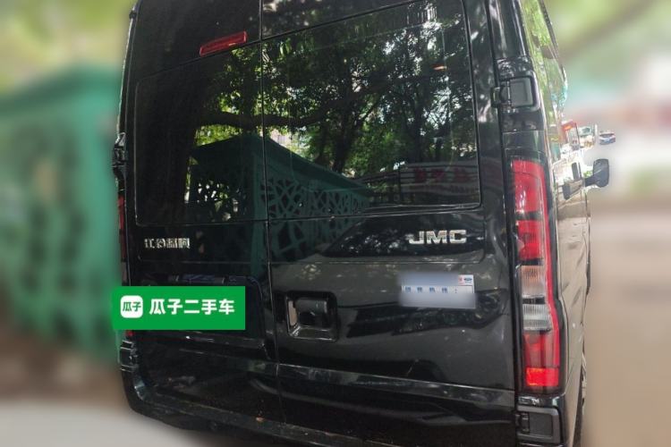 Used JMC Fushun 2025 2.0T 8AT Diesel Mid-Roof Mid-Height Business-Class 9-Seater (Non-Commercial) Rear