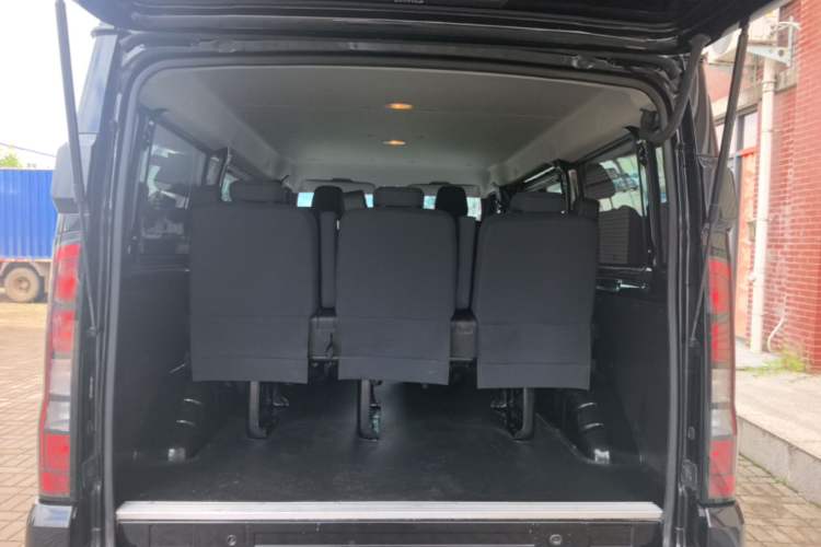 Used JMC Fushun 2025 2.0T 8AT Diesel Short-Wheelbase Low-Roof Business 7-Seater (Non-Commercial) Trunk