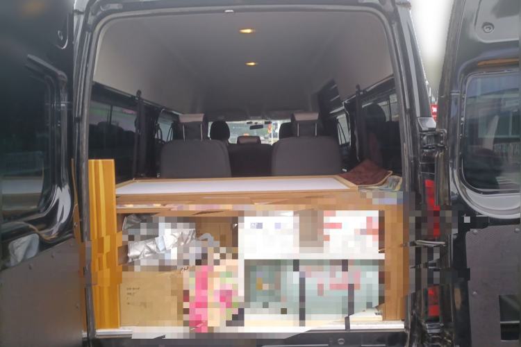 Used JMC Fushun 2025 2.0T 8AT Diesel Mid-Range High-Roof Commercial & Multi-Purpose Passenger Vehicle 5/6 Seats Trunk