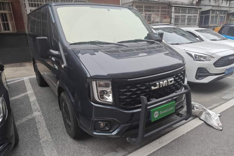 Used JMC Fushun 2025 2.0T 8AT Diesel Short-Wheelbase Garage-Version Commercial Multi-Purpose Passenger Vehicle with 5/6 Seats Exterior 2