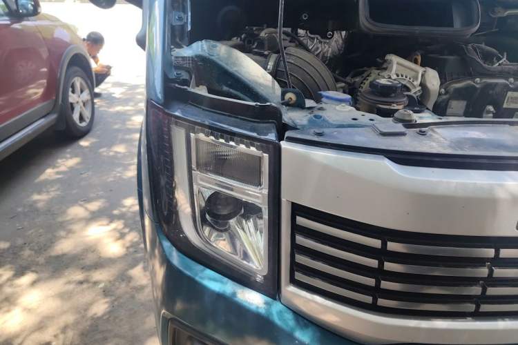Used JMC Fushun  Right Front Headlight