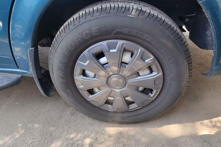 Used JMC Fushun  Right Front Wheel Hub