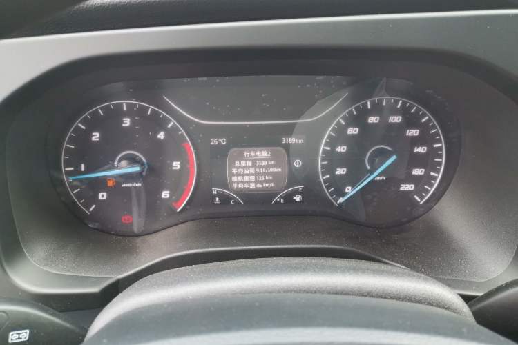 Used JMC Fushun 2025 2.0T 6MT Diesel Short-Wheelbase Mid-Height Commercial Multi-Purpose Passenger Vehicle 5/6 Seats Instrument Cluster