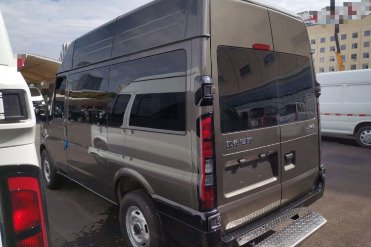 Used JMC Fushun 2025 2.0T 6MT Diesel Short-Wheelbase Mid-Height Commercial Multi-Purpose Passenger Vehicle 5/6 Seats Left Side
