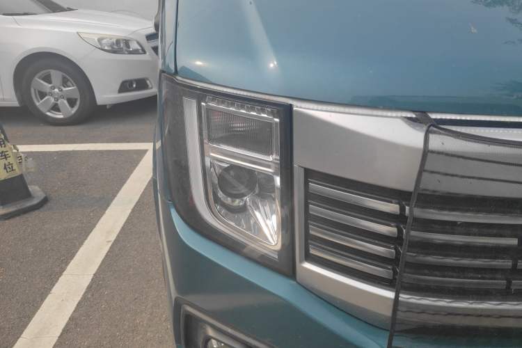 Used JMC Fushun  Right Front Headlight