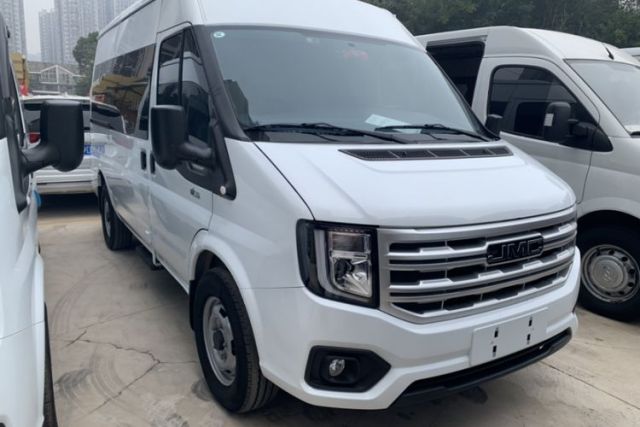 JMC Fushun 2025 2.0T 6MT Diesel Mid-Drive Mid-Roof Commercial Multi-Purpose 7-Seater Passenger Vehicle с пробегом