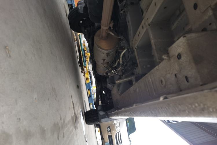 Used JMC Fushun 2025 2.0T 6MT Diesel Mid-Range Medium Roof Commercial & Transport-Focused Multi-Purpose Passenger Vehicle—5/6 Seats Chassis Rear Right