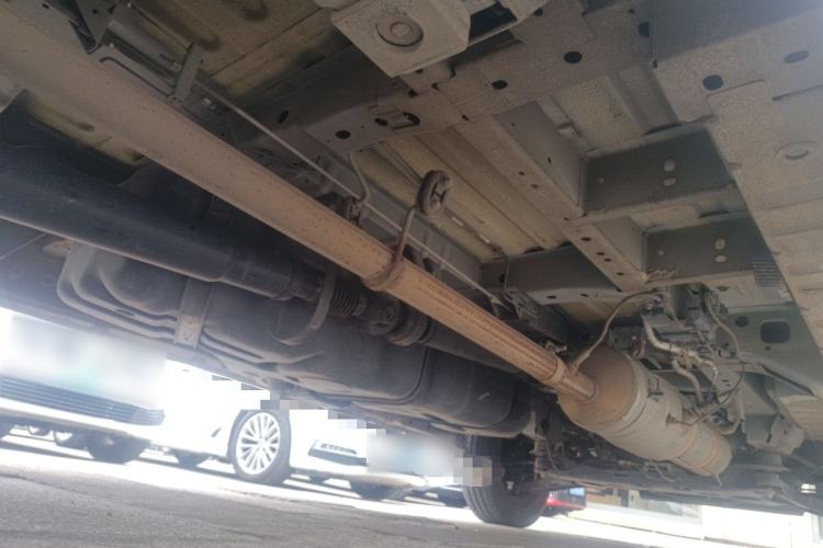 Used JMC Fushun 2025 2.0T 6MT Diesel Mid-Drive Mid-Roof Commercial Multi-Purpose 7-Seater Passenger Vehicle Chassis Rear Right