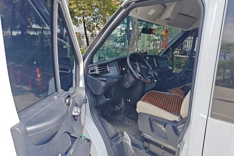 Used JMC Fushun  Driver Seat