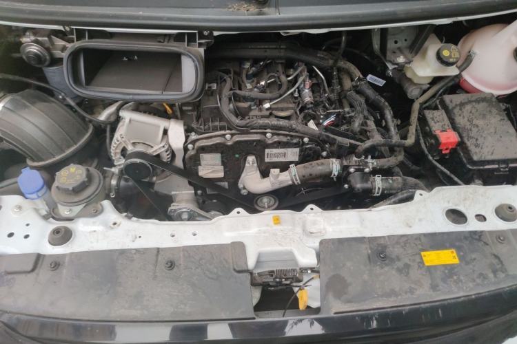Used JMC Fushun  Engine Bay