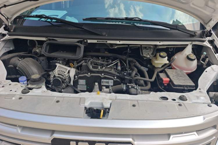 Used JMC Fushun  Engine Bay