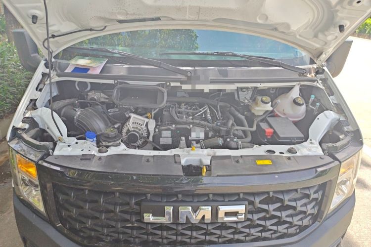 Used JMC Fushun  Engine Bay