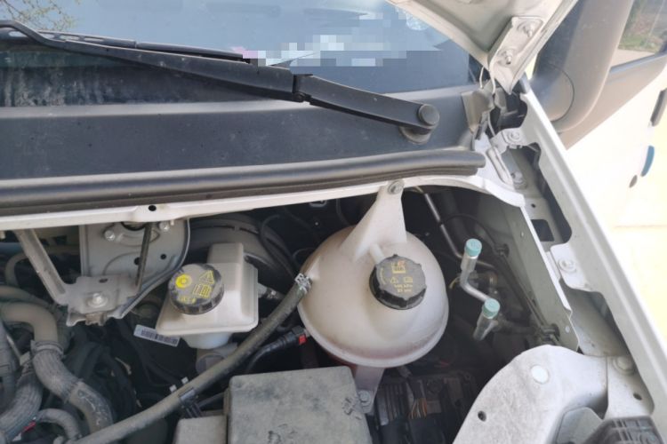 Used JMC Fushun 2025 2.0T 6MT Diesel Long-Wheelbase High-Roof Commercial Van – 2/3 Seats Engine Bay Left
