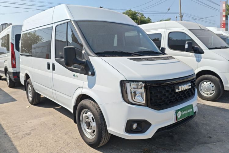 Used JMC Fushun 2025 2.0T 8AT Diesel Short Wheelbase Mid-Height Commercial Multi-Purpose Passenger Vehicle with 5/6 Seats Exterior 1
