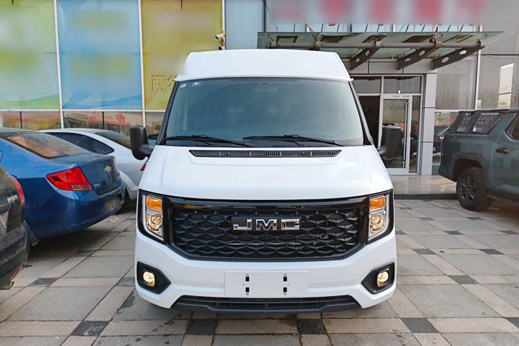 Used JMC Fushun 2025 2.0T 8AT Diesel Short-Wheelbase Mid-Top Commercial Multi-Purpose Passenger Vehicle with 5/6 Seats Exterior 1