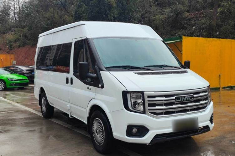 Used JMC Fushun 2025 2.0T 6MT Diesel Mid-Range Business-Class 9-Seater (Non-Commercial) Exterior 2