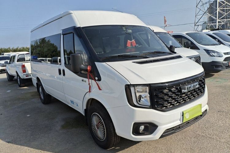 Used JMC Fushun 2025 2.0T 6MT Diesel Mid-Drive Mid-Roof Commercial Multi-Purpose 7-Seater Passenger Vehicle Exterior 2