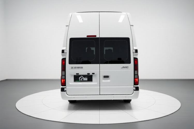 Used JMC Fushun 2025 2.0T 6MT Diesel Mid-Roof High-Arch Commercial Multi-Purpose 7-Seater Passenger Vehicle Exterior 4