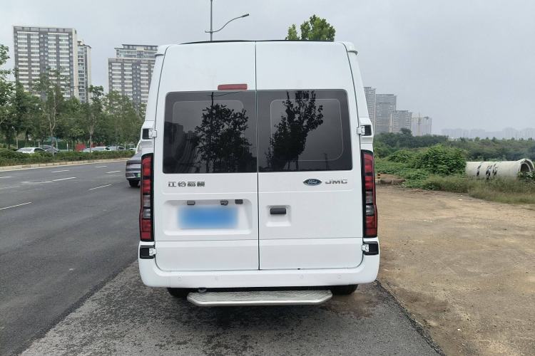 Used JMC Fushun 2025 2.0T 8AT Diesel Mid-Range Mid-Top Commercial Multi-Purpose 7-Seater Passenger Vehicle Exterior 4