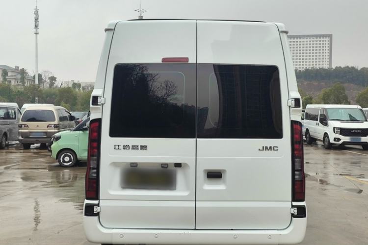 Used JMC Fushun 2025 2.0T 6MT Diesel Mid-Range Business-Class 9-Seater (Non-Commercial) Exterior 7