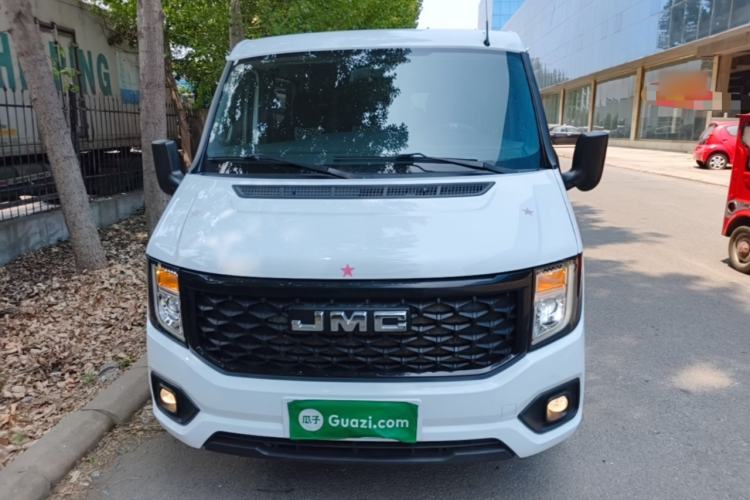 Used JMC Fushun 2025 2.0T 6MT Diesel Short-Wheelbase Low-Roof Commercial Multi-Purpose Passenger Vehicle with 5/6 Seats and Twin-Swing Tailgate Front