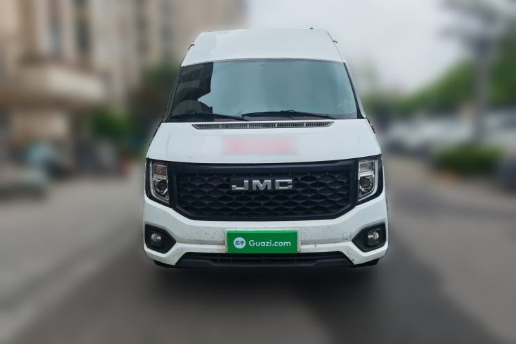 Used JMC Fushun 2025 2.0T 6MT Diesel Mid-Drive Mid-Roof Commercial Van with 2/3 Seats Front