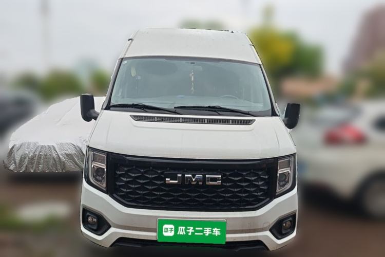 Used JMC Fushun 2025 2.0T 6MT Diesel Mid-Roof Mid-Height Commercial Multi-Purpose 7-Seater Passenger Vehicle Front