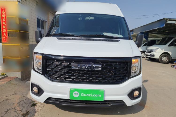 Used JMC Fushun 2025 2.0T 6MT Diesel Mid-Roof Mid-Height Commercial Multi-Purpose 7-Seater Passenger Vehicle Front