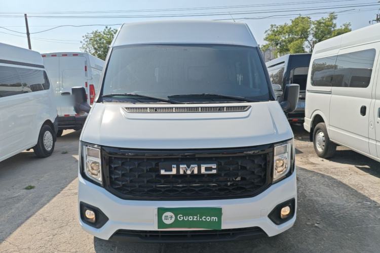 Used JMC Fushun 2025 2.0T 8AT Diesel Short Wheelbase Mid-Height Commercial Multi-Purpose Passenger Vehicle with 5/6 Seats Front