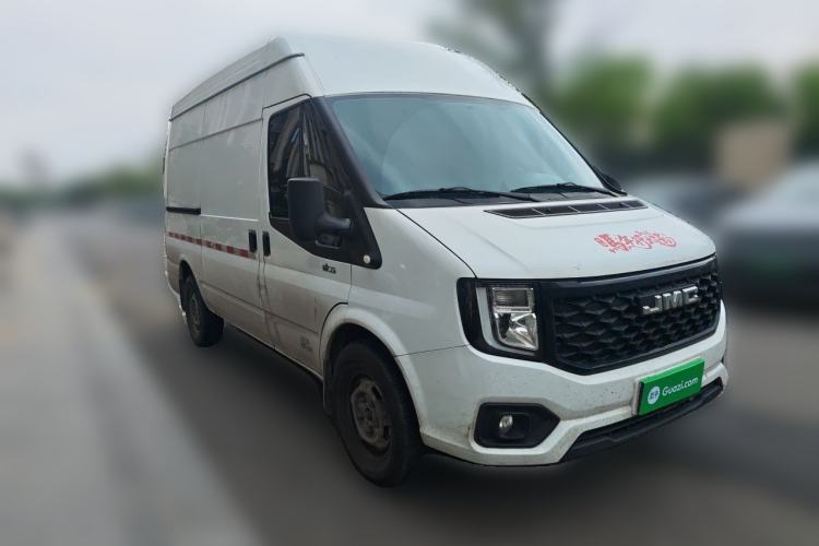 Used JMC Fushun 2025 2.0T 6MT Diesel Mid-Drive Mid-Roof Commercial Van with 2/3 Seats Front Right 45 Deg