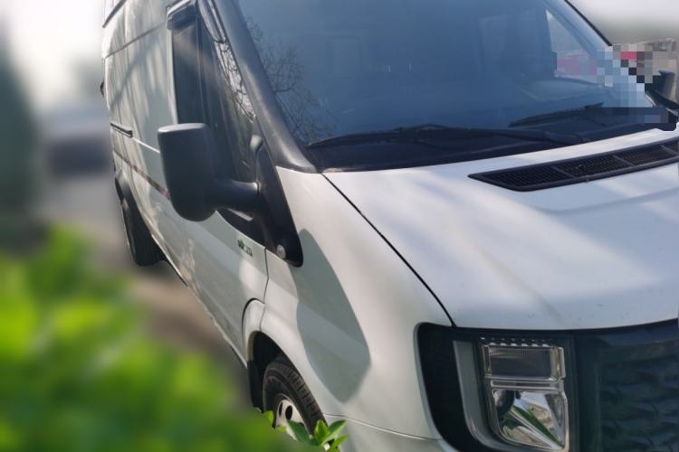Used JMC Fushun 2025 2.0T 6MT Diesel Long-Wheelbase High-Roof Commercial Van – 2/3 Seats Front Right 45 Deg