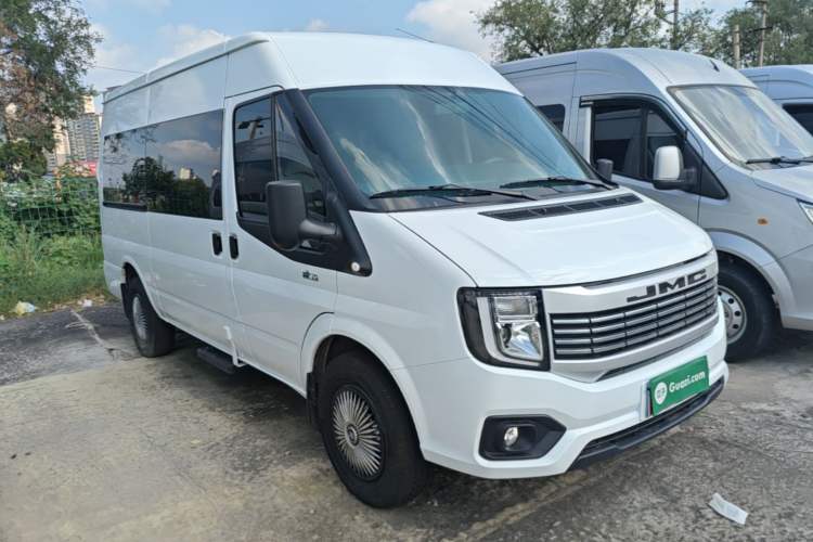 Used JMC Fushun 2025 2.0T 8AT Diesel Mid-Range Mid-Height Business-Class 9-Seater (Non-Commercial) Front Right 45 Deg