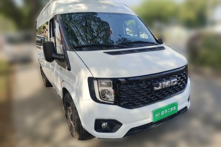 Used JMC Fushun 2025 2.0T 6MT Diesel Mid-Drive Mid-Roof Commercial Multi-Purpose 7-Seater Passenger Vehicle Front Right 45 Deg