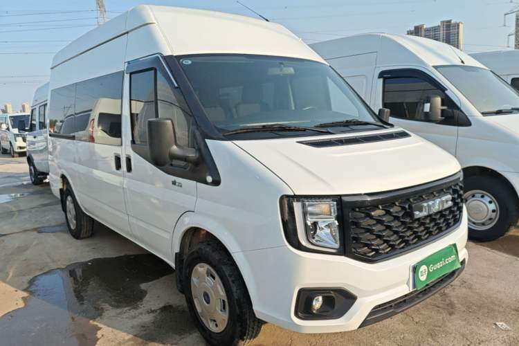 Used JMC Fushun 2025 2.0T 6MT Diesel Mid-Roof Mid-Height Commercial Multi-Purpose 7-Seater Passenger Vehicle Front Right 45 Deg