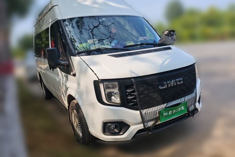 Used JMC Fushun 2025 2.0T 6MT Diesel Mid-Roof Mid-Height Commercial Multi-Purpose 7-Seater Passenger Vehicle Front Right 45 Deg