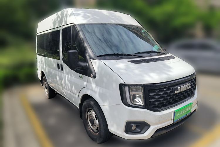 Used JMC Fushun 2025 2.0T 6MT Diesel Short-Wheelbase Mid-Roof Commercial Multi-Purpose Passenger Vehicle with 5/6 Seats Front Right 45 Deg