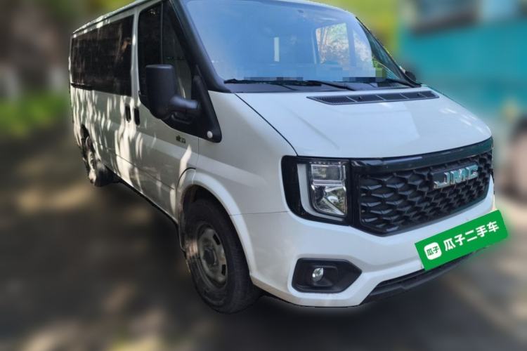Used JMC Fushun 2025 2.0T 8AT Diesel Mid-Range Ultra-Low Commercial Multi-Purpose Passenger Vehicle with 5/6 Seats Front Right 45 Deg