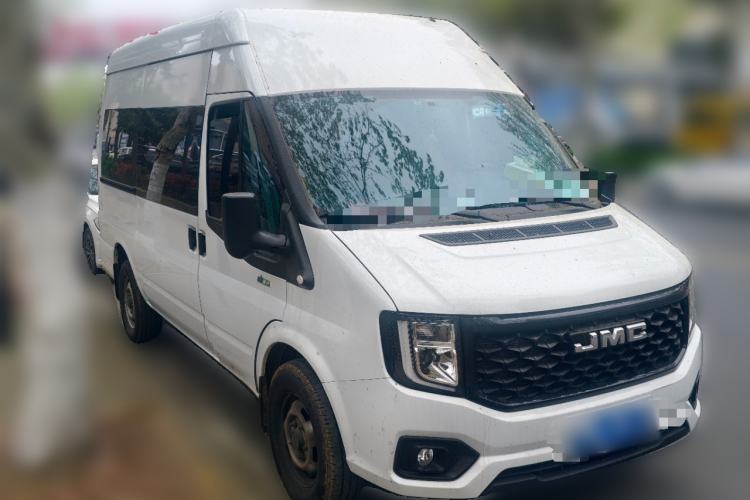 Used JMC Fushun 2025 2.0T 6MT Diesel Mid-Roof Mid-Height Commercial Multi-Purpose 7-Seater Passenger Vehicle Front Right 45 Deg