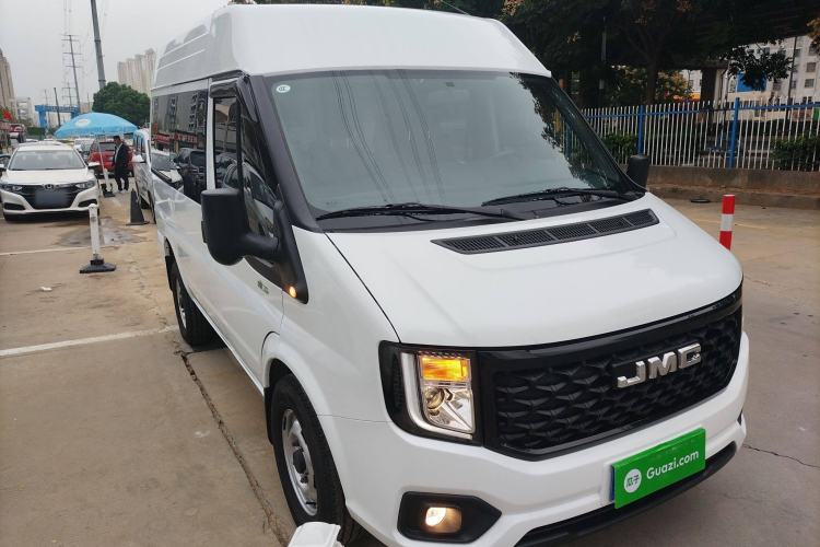 Used JMC Fushun 2025 2.0T 6MT Diesel Short-Wheelbase Mid-Roof Commercial Multi-Purpose Passenger Vehicle with 5/6 Seats Front Right 45 Deg