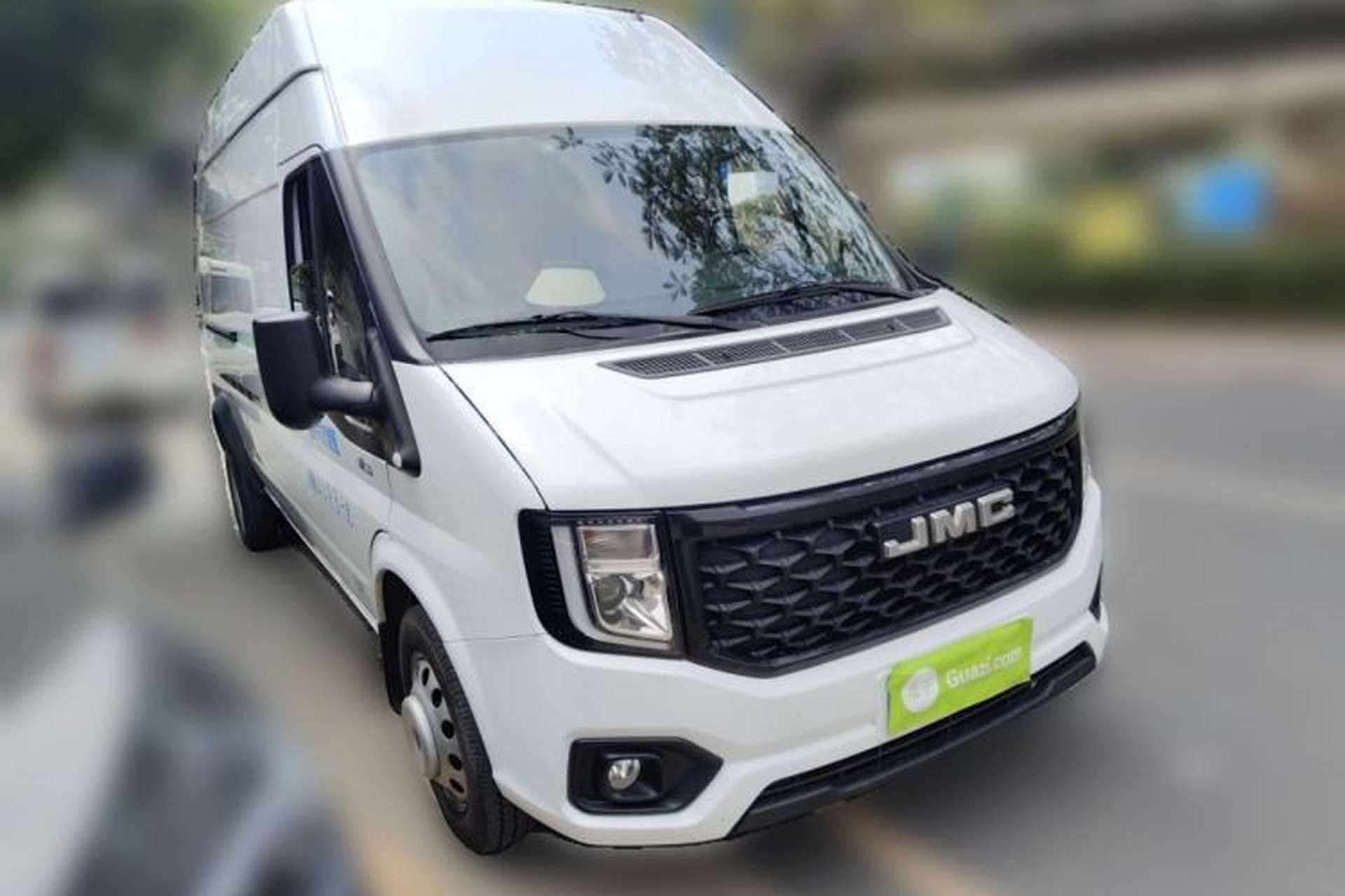 Used JMC Fushun 2025 2.0T Manual Diesel Long-Wheelbase High-Roof Heavy-Duty Version with 2/3 Seats Front Right 45 Deg