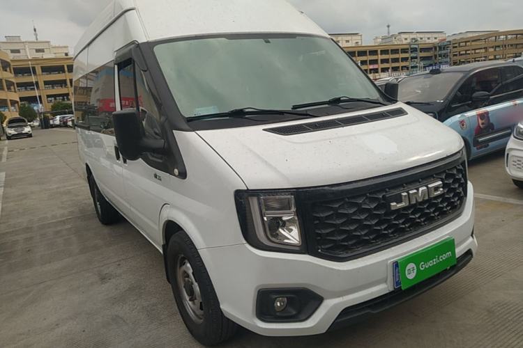 Used JMC Fushun 2025 2.0T 6MT Diesel Mid-Roof Mid-Height Commercial Multi-Purpose 7-Seater Passenger Vehicle Front Right 45 Deg