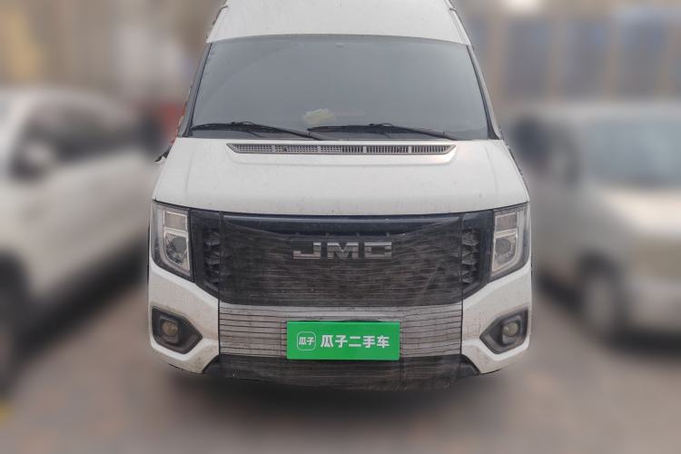 Used JMC Fushun 2025 2.0T 6MT Diesel Mid-Roof Mid-Height Commercial Multi-Purpose 7-Seater Passenger Vehicle Front